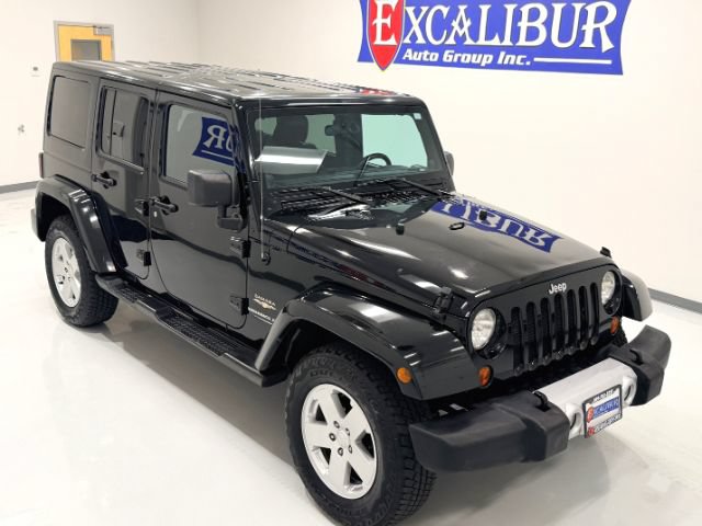 Used 2012 Jeep Wrangler Unlimited Sahara w/ Connectivity Group AWD/4WD image 36