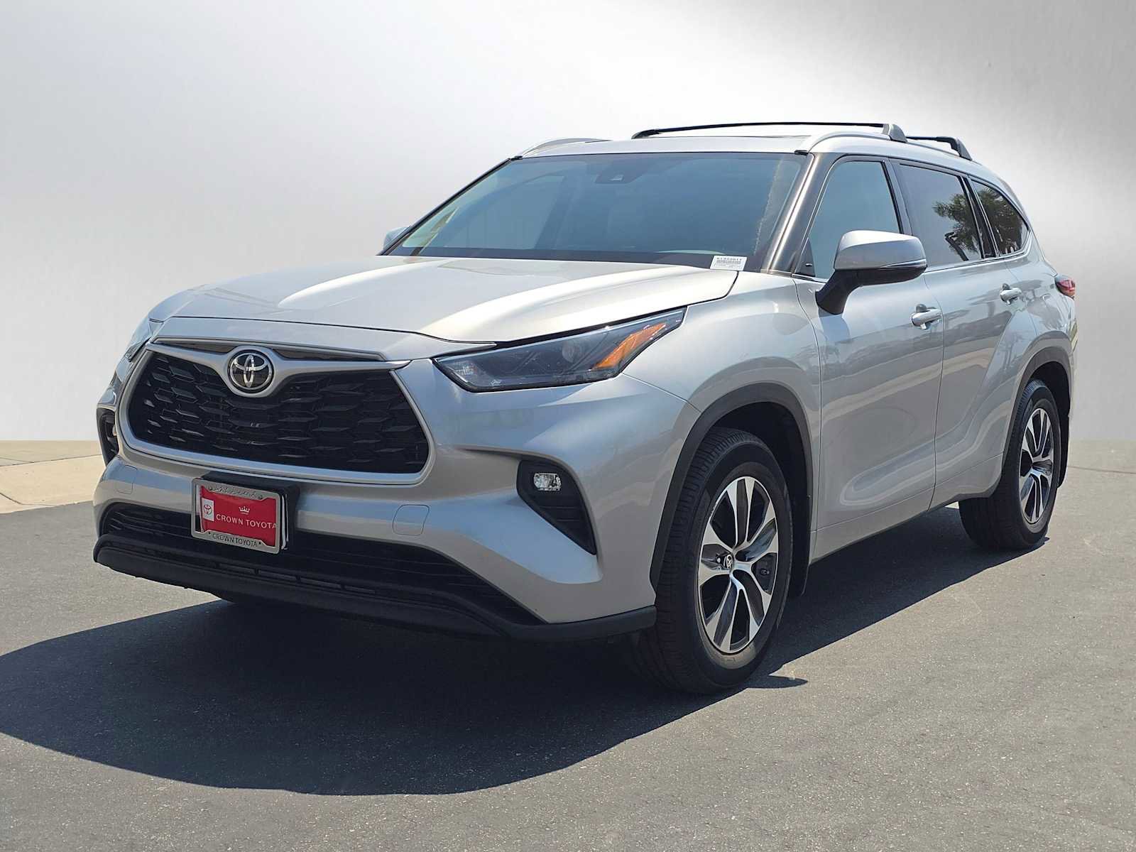 Used 2022 Toyota Highlander XLE image 7