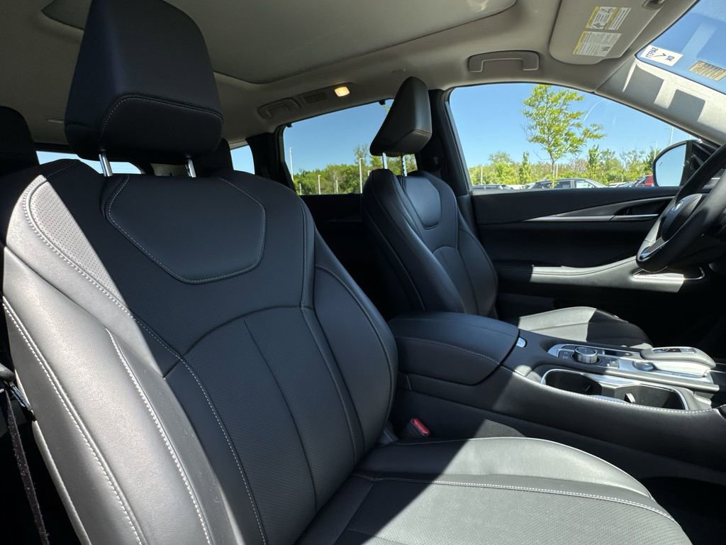 Certified 2026 INFINITI QX60 Luxe w/ Cargo Package AWD/4WD image 27