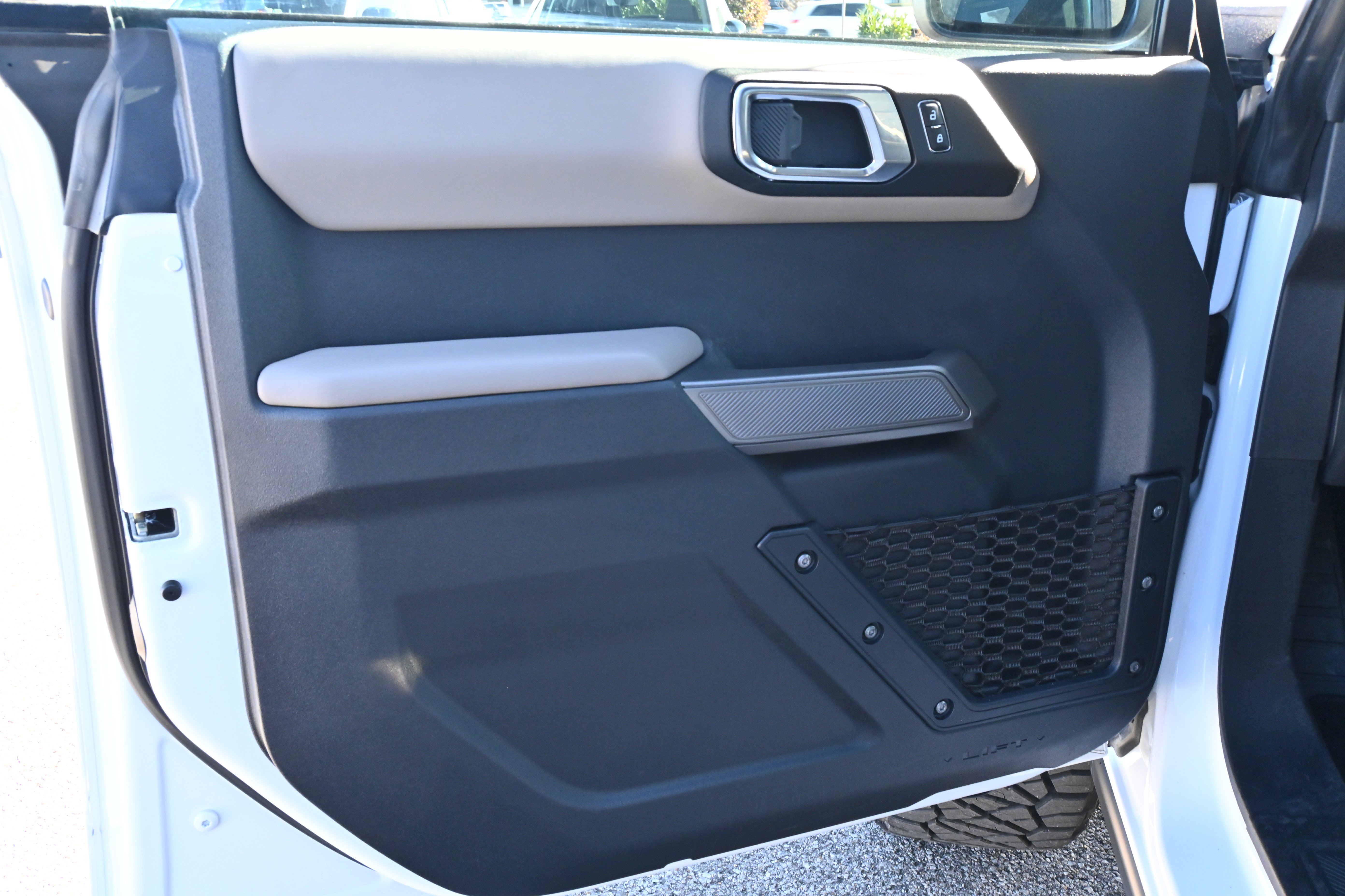 Used 2023 Ford Bronco Wildtrak image 29