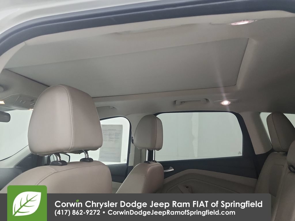 Used 2017 Ford Escape SE w/ SE Leather Comfort Package AWD/4WD image 28