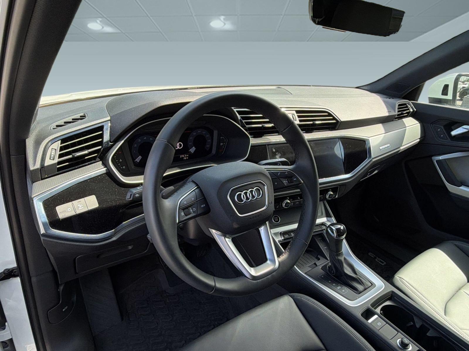 Certified 2025 Audi Q3 2.0T Premium w/ Convenience Package AWD/4WD image 4