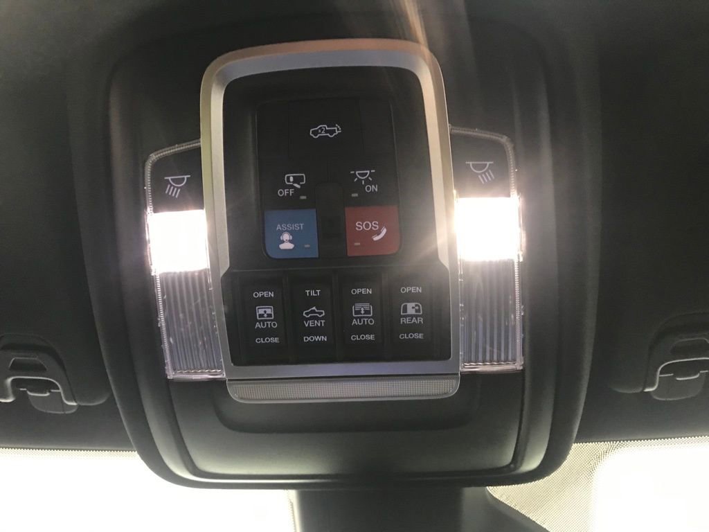 New 2026 RAM 1500 4x4 Crew Cab image 30