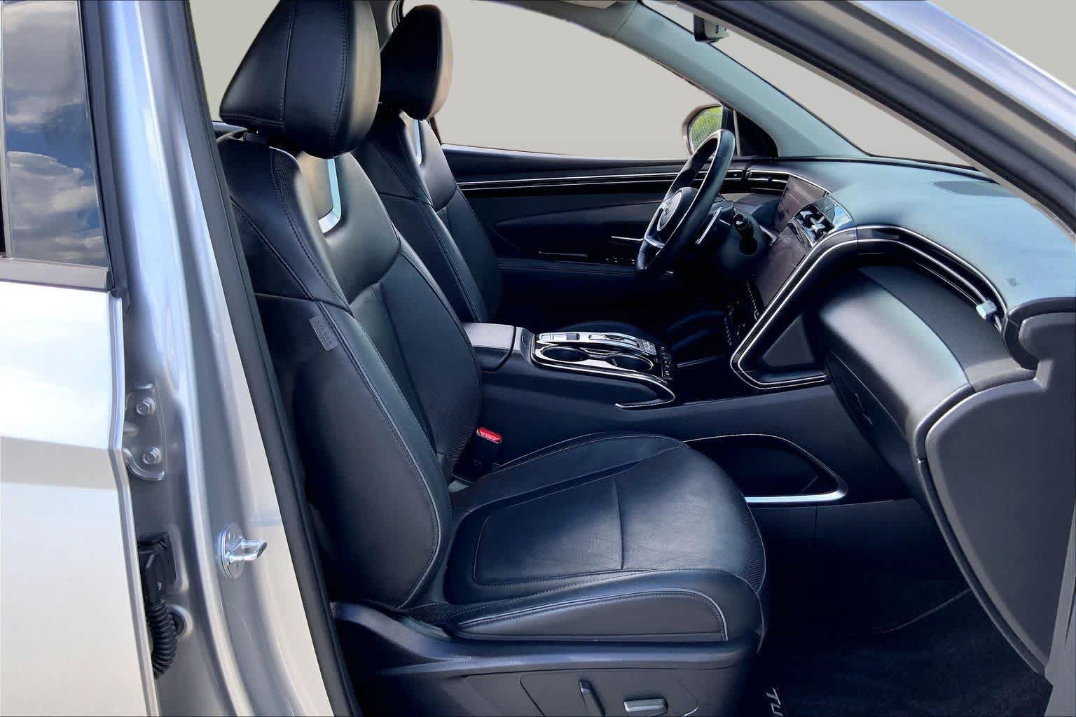 Certified 2022 Hyundai Tucson Limited FWD image 9