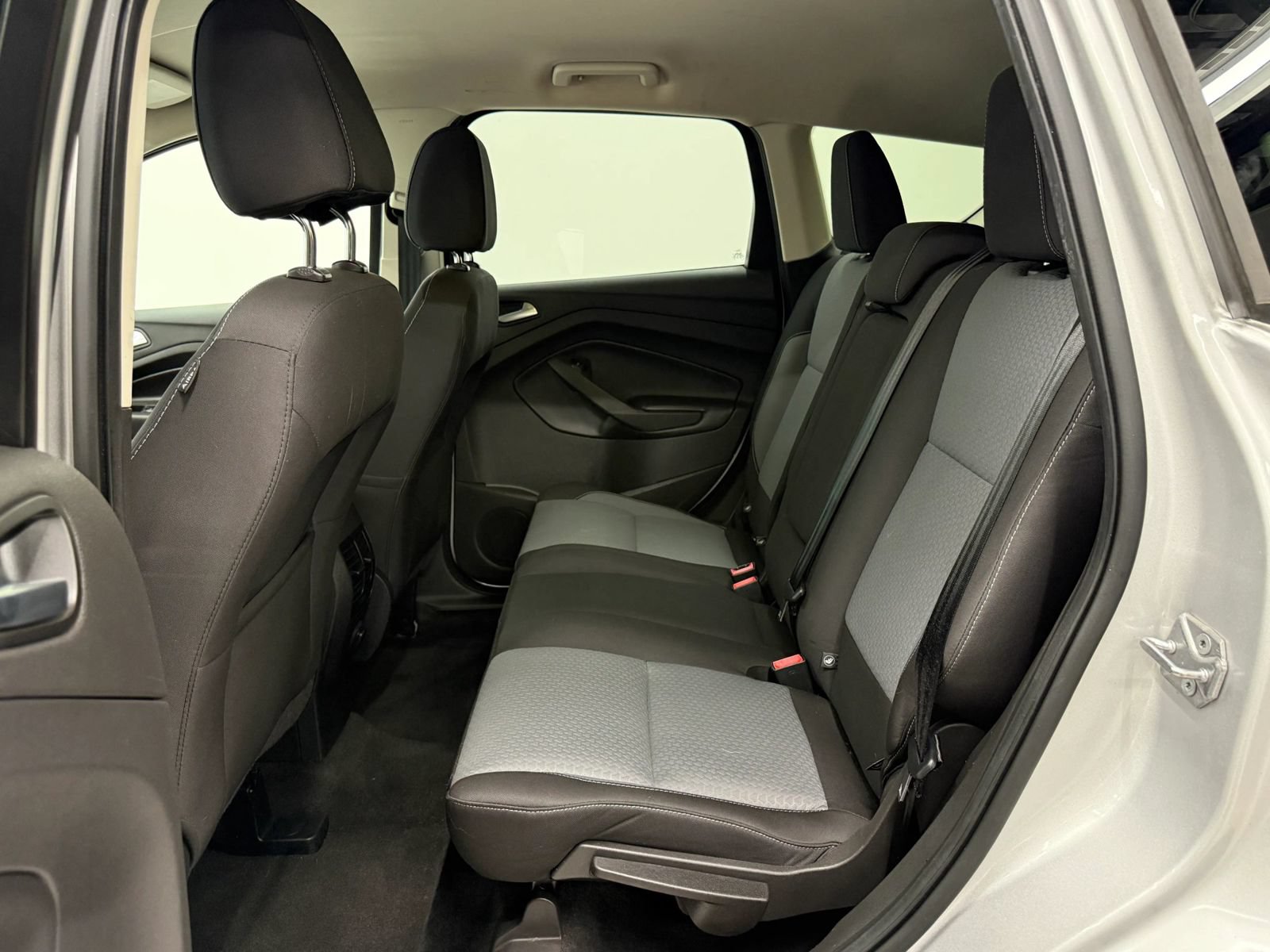 Used 2017 Ford Escape SE FWD image 19