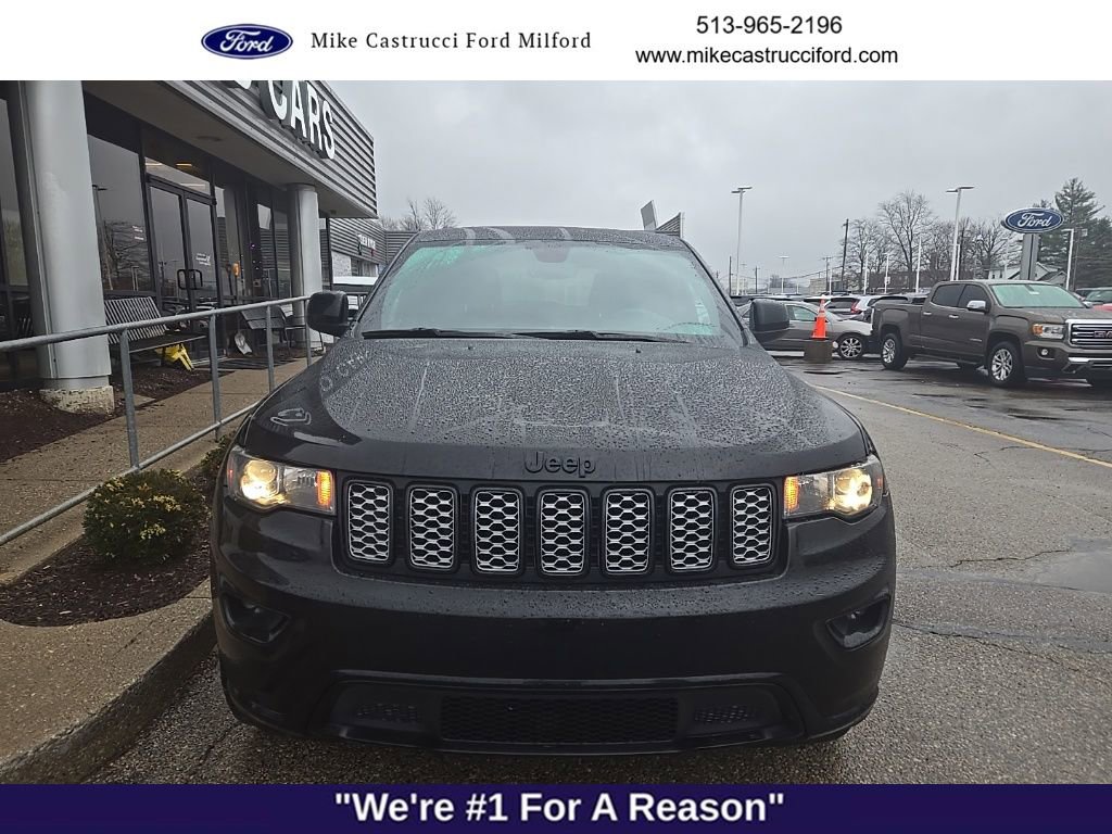 Used 2019 Jeep Grand Cherokee Altitude image 2