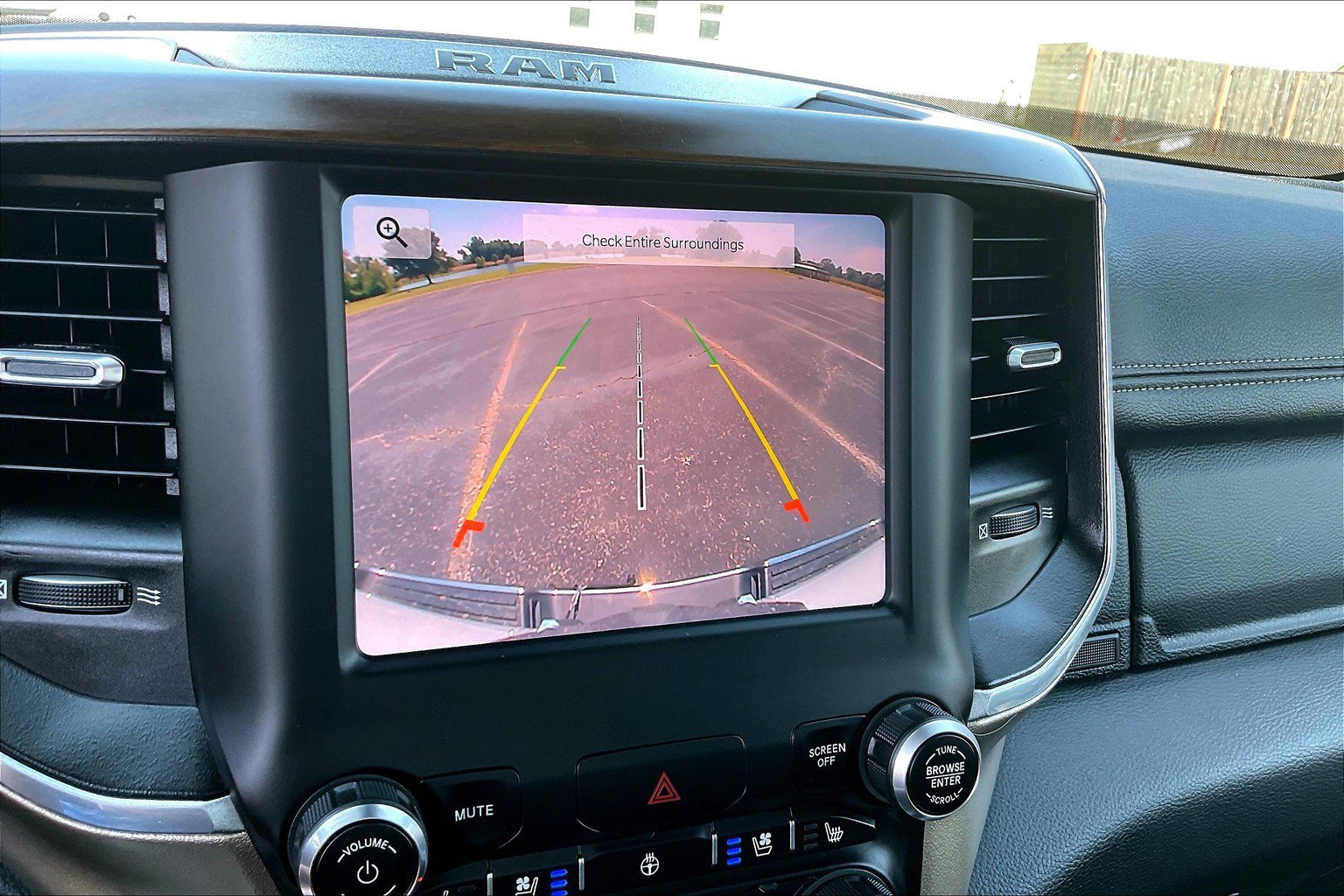 Used 2022 RAM 1500 Laramie image 27