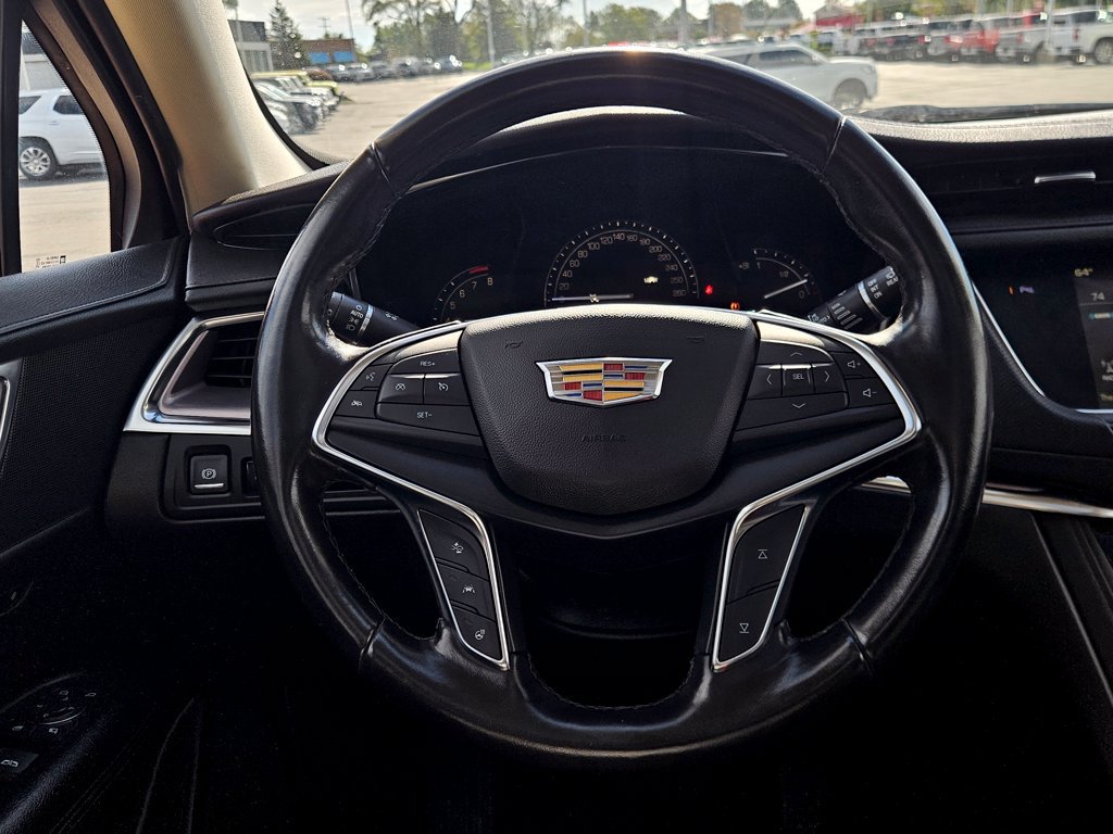 Used 2019 Cadillac XT5 Luxury AWD/4WD image 7
