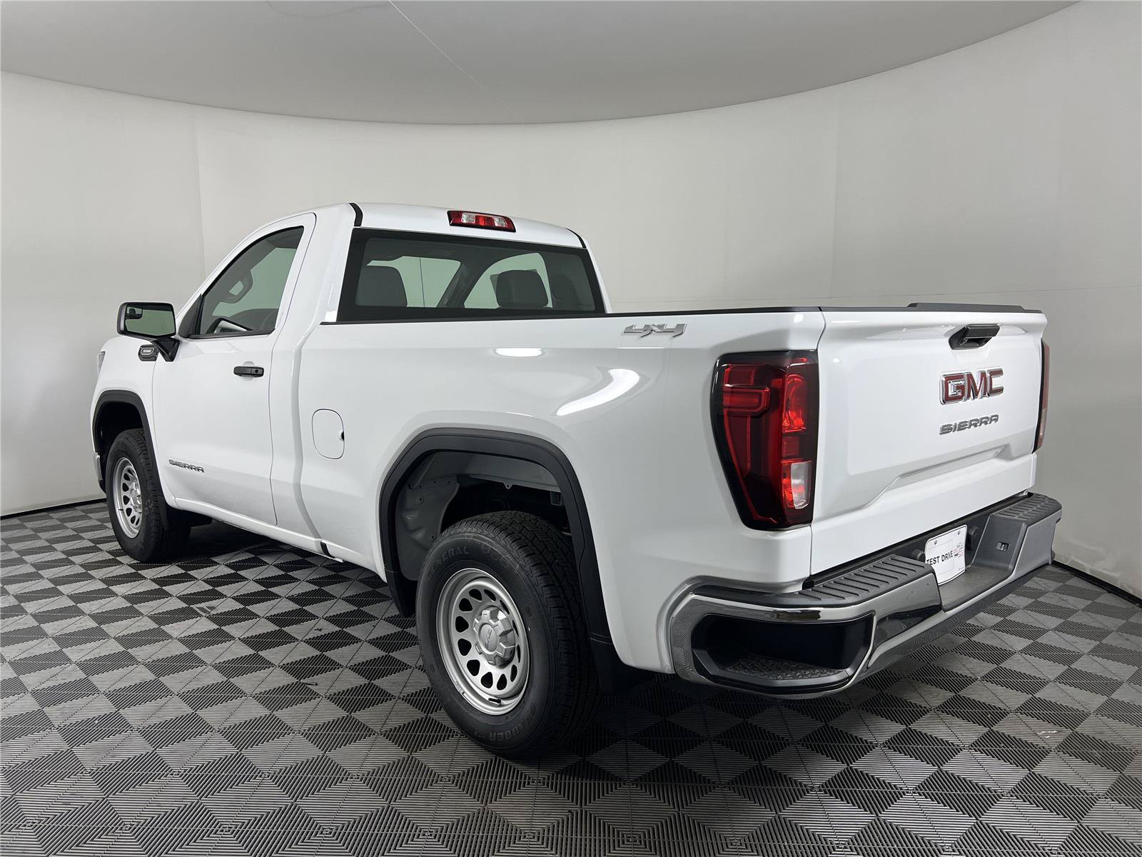 New 2026 GMC Sierra 1500 Pro AWD/4WD image 4