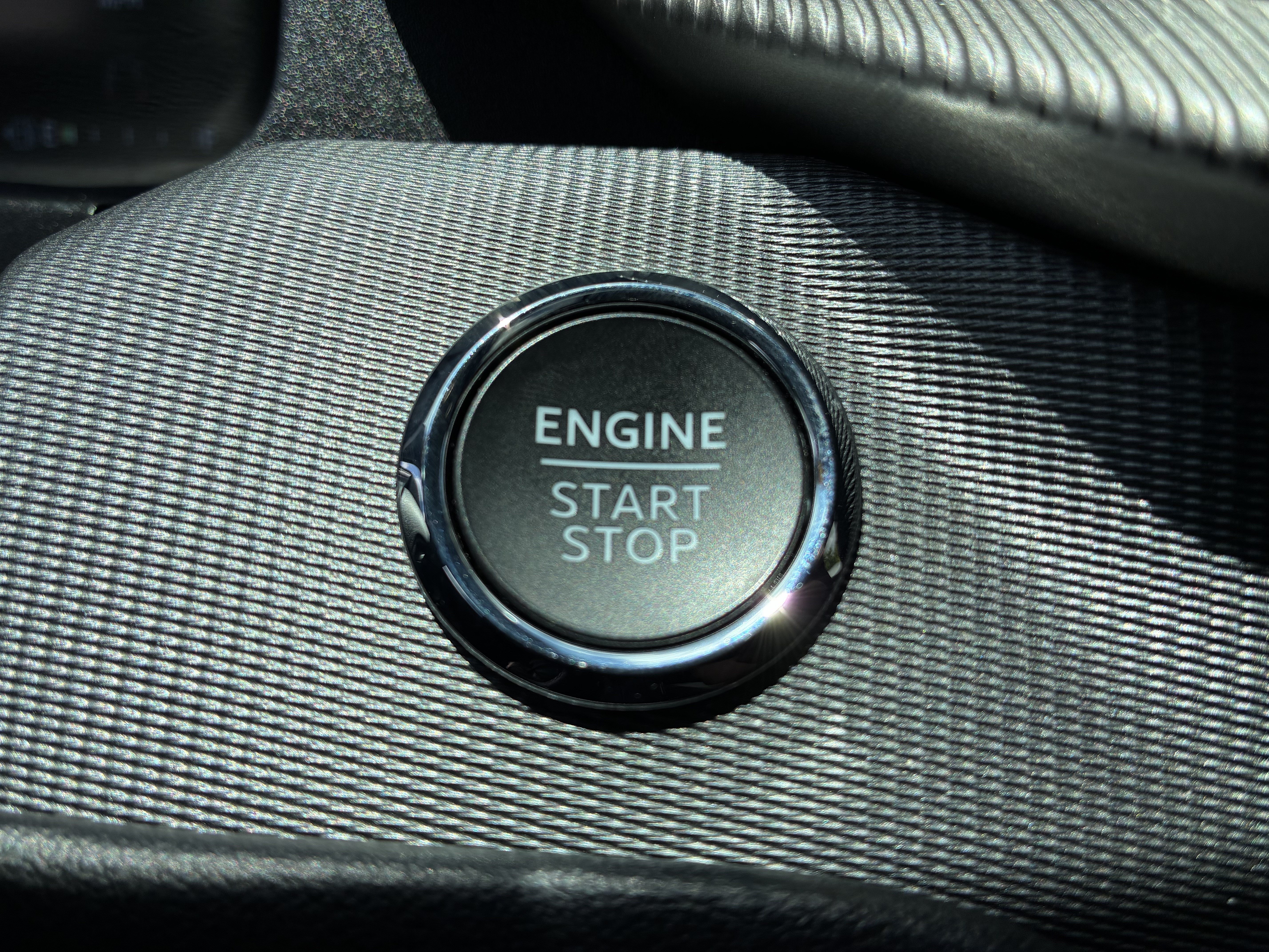 Used 2025 Ford Explorer ST AWD/4WD image 32