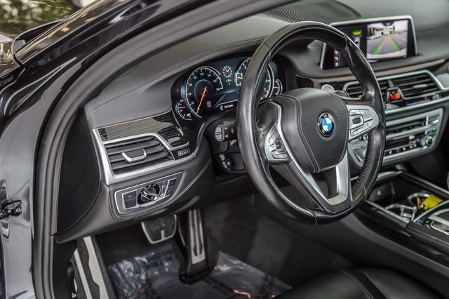 Used 2019 BMW 740i w/ M Sport Package RWD image 25
