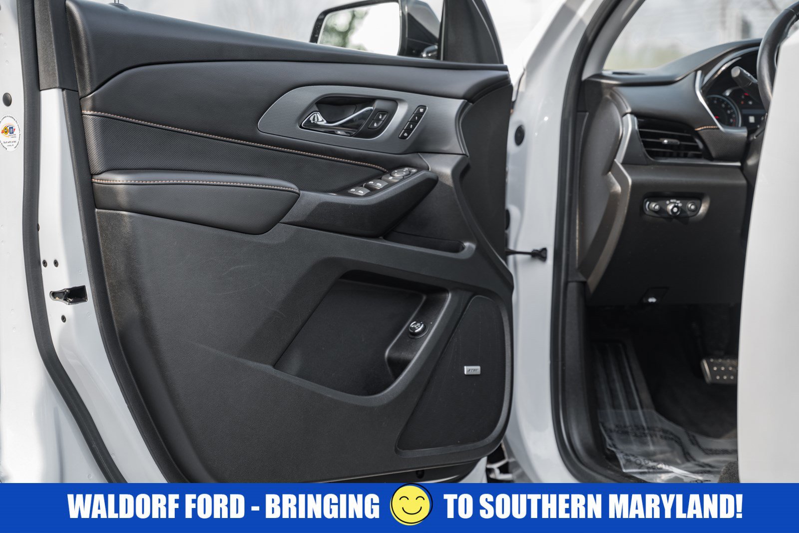 Used 2020 Chevrolet Traverse Premier w/ Redline Edition image 36