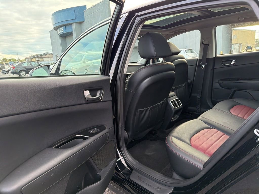 Used 2020 Kia Optima SX image 12