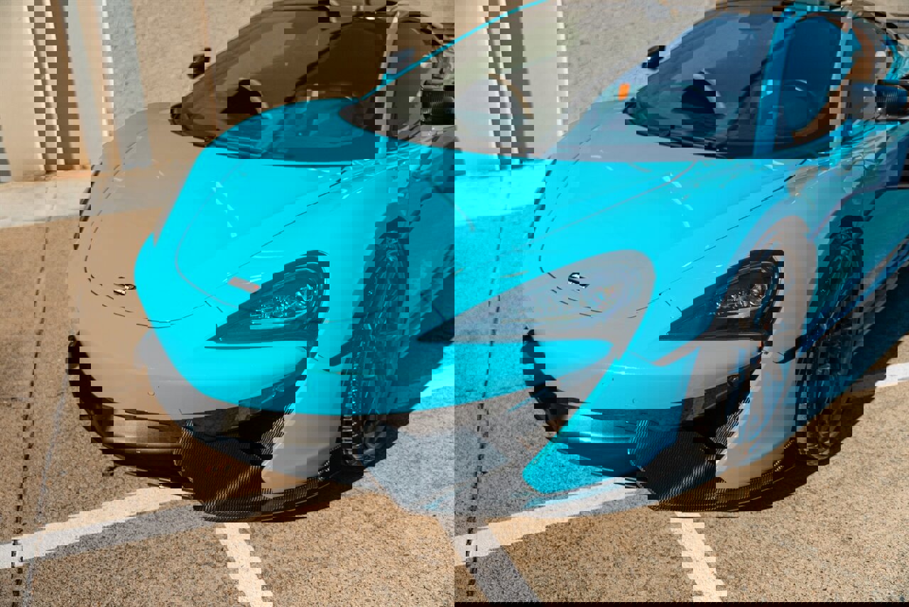 Used 2017 McLaren 570S image 40