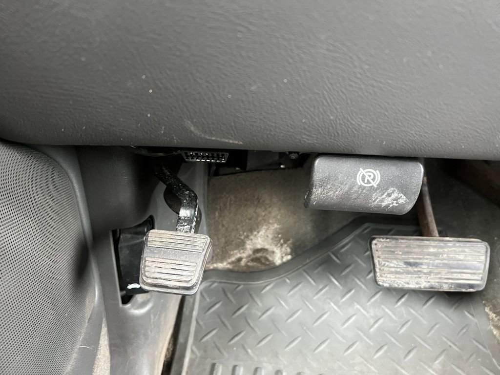 Used 2004 Chevrolet Silverado 1500 LS image 26