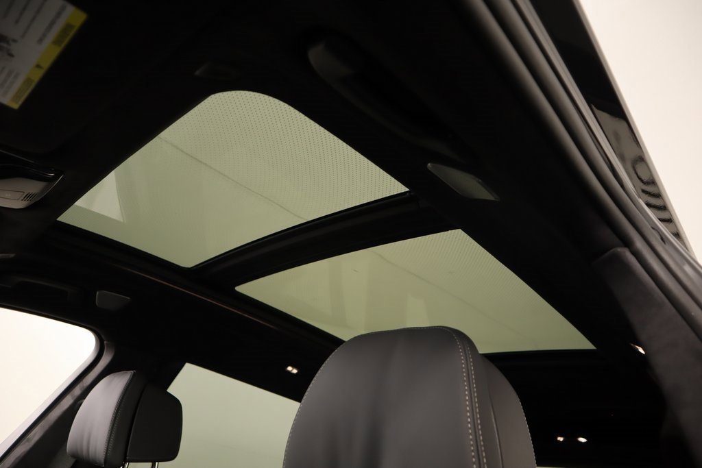 New 2026 BMW ALPINA XB7 image 17