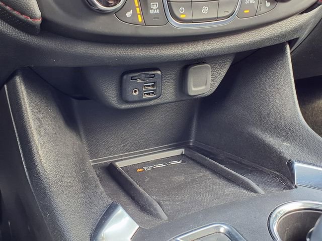 Used 2023 Chevrolet Traverse RS image 16