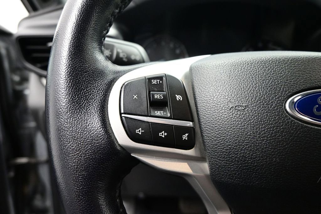 Used 2022 Ford Explorer XLT RWD image 13