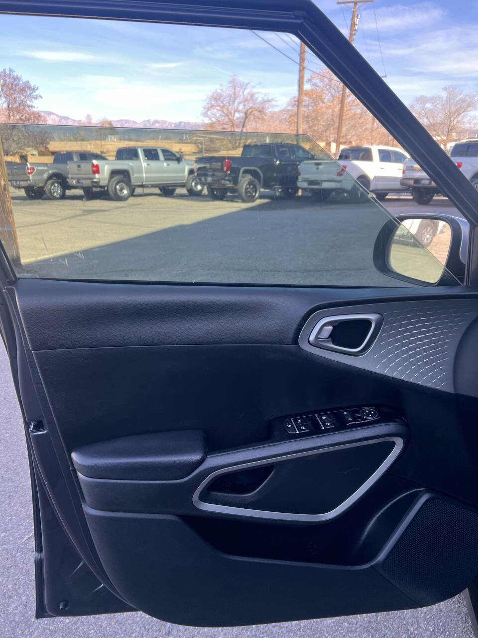 Used 2021 Kia Soul X-Line FWD image 9
