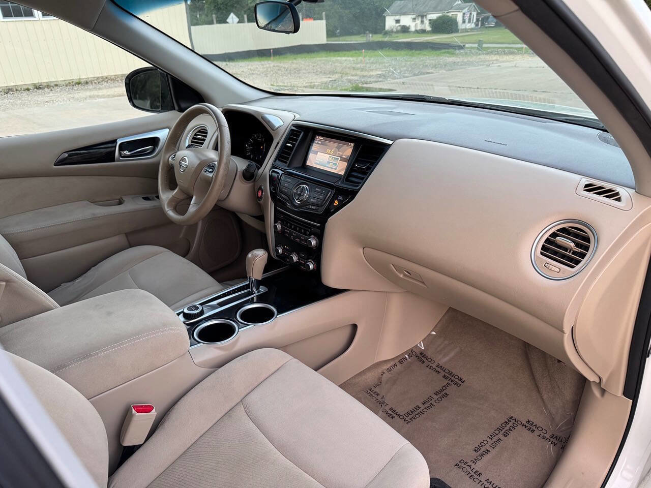 Used 2014 Nissan Pathfinder SV image 20