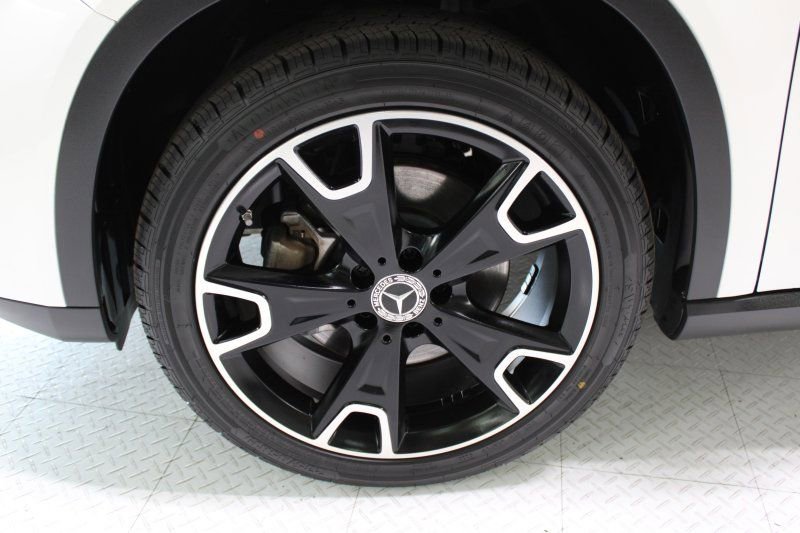 Used 2019 Mercedes-Benz GLA 250 4MATIC w/ Premium Package image 39