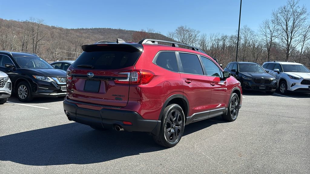 Used 2024 Subaru Ascent Onyx Edition image 6