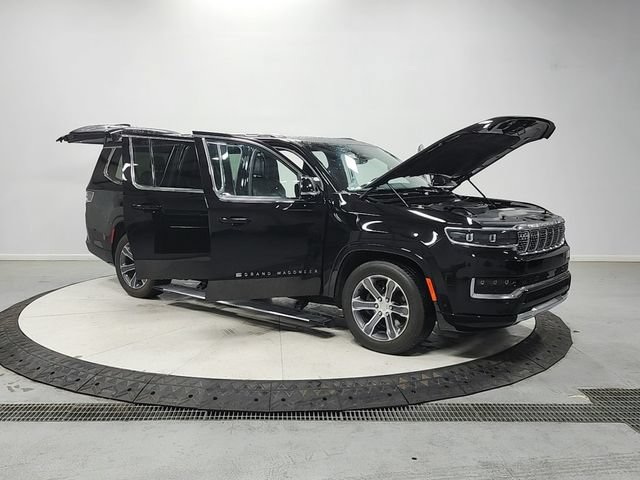 Used 2024 Jeep Grand Wagoneer L 4WD image 9