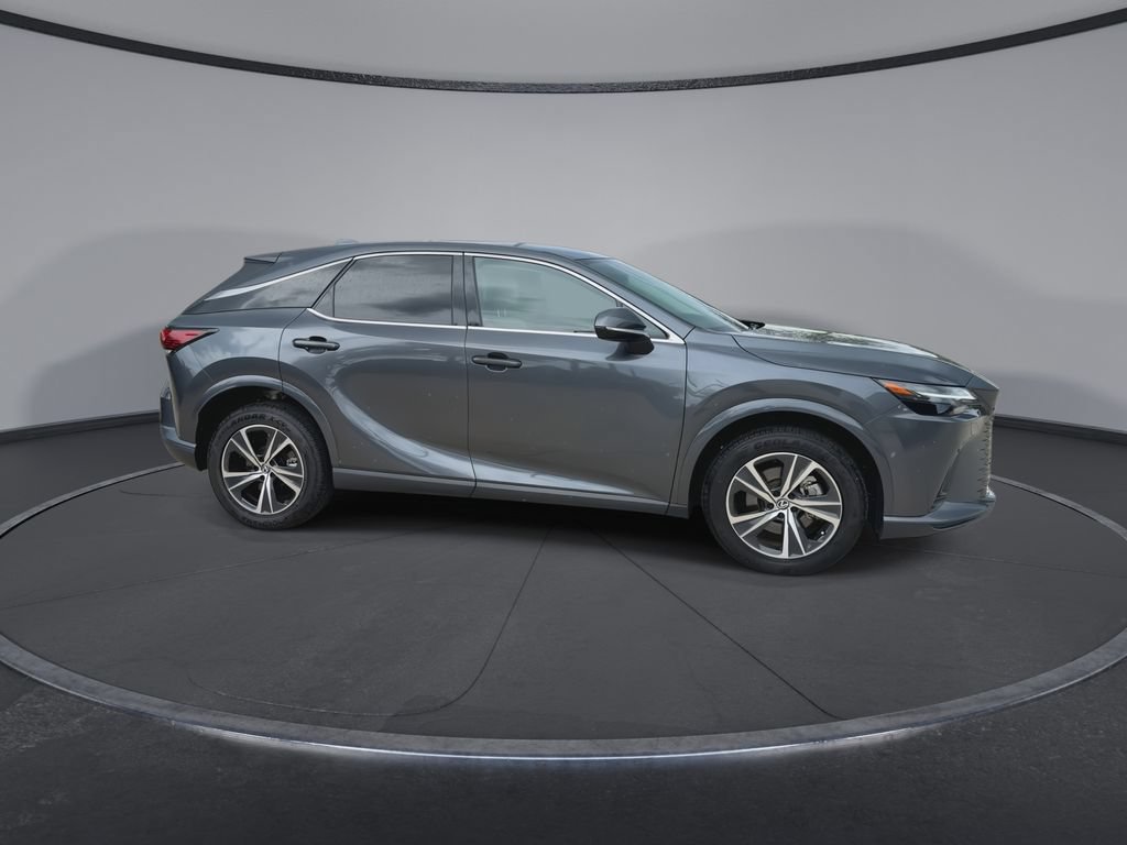 Used 2024 Lexus RX 350 FWD w/ Technology Package image 2