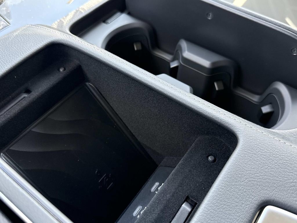 New 2026 INFINITI QX80 Luxe image 6