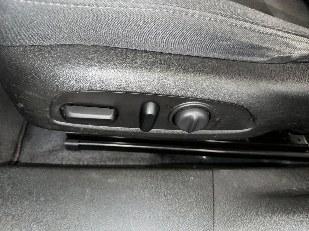 Used 2019 Chevrolet Malibu RS w/ LPO, Convenience Package 1 image 5