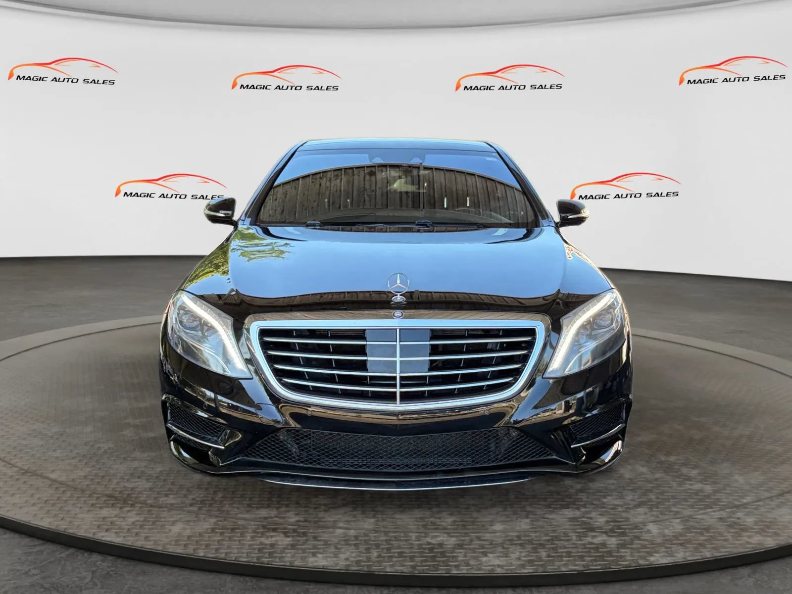 Used 2016 Mercedes-Benz S 550 4MATIC Sedan image 3