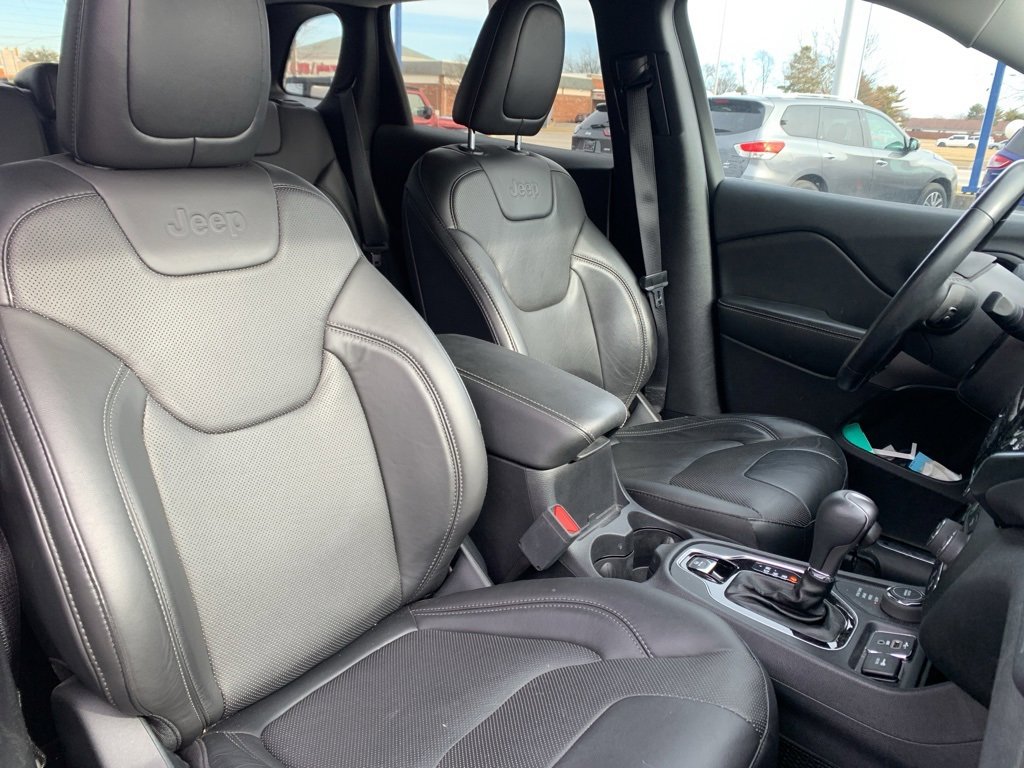 Used 2020 Jeep Cherokee Limited image 11