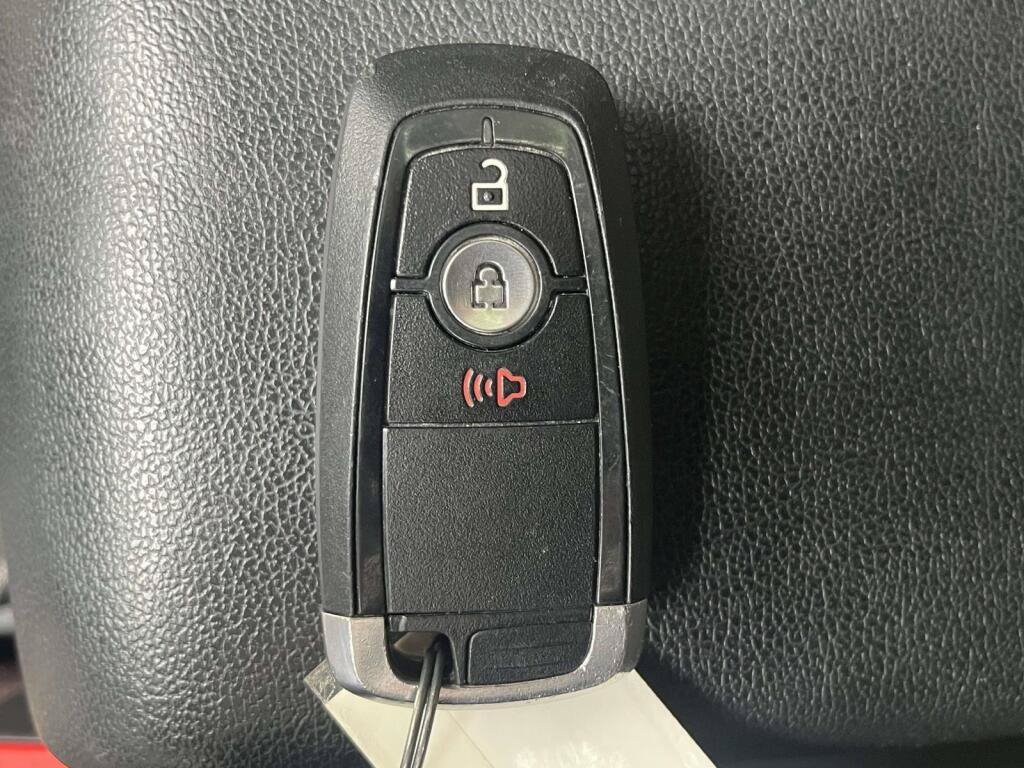 Certified 2020 Ford EcoSport SE w/ SE Convenience Package AWD/4WD image 4
