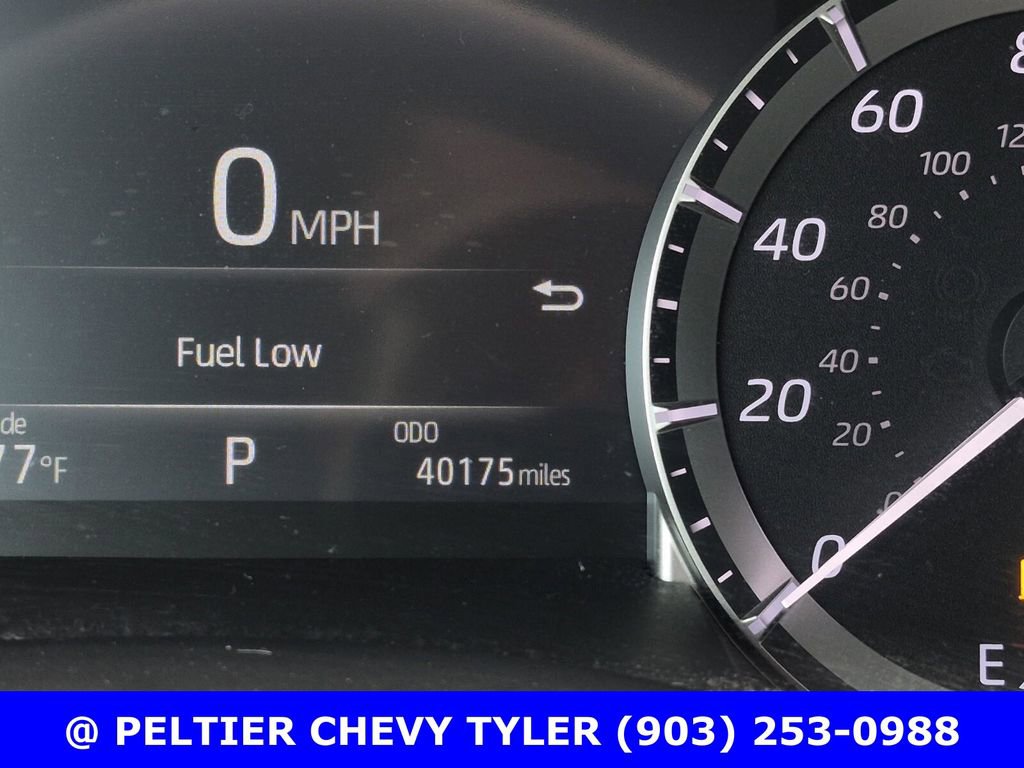 Used 2023 Toyota Highlander LE FWD image 18