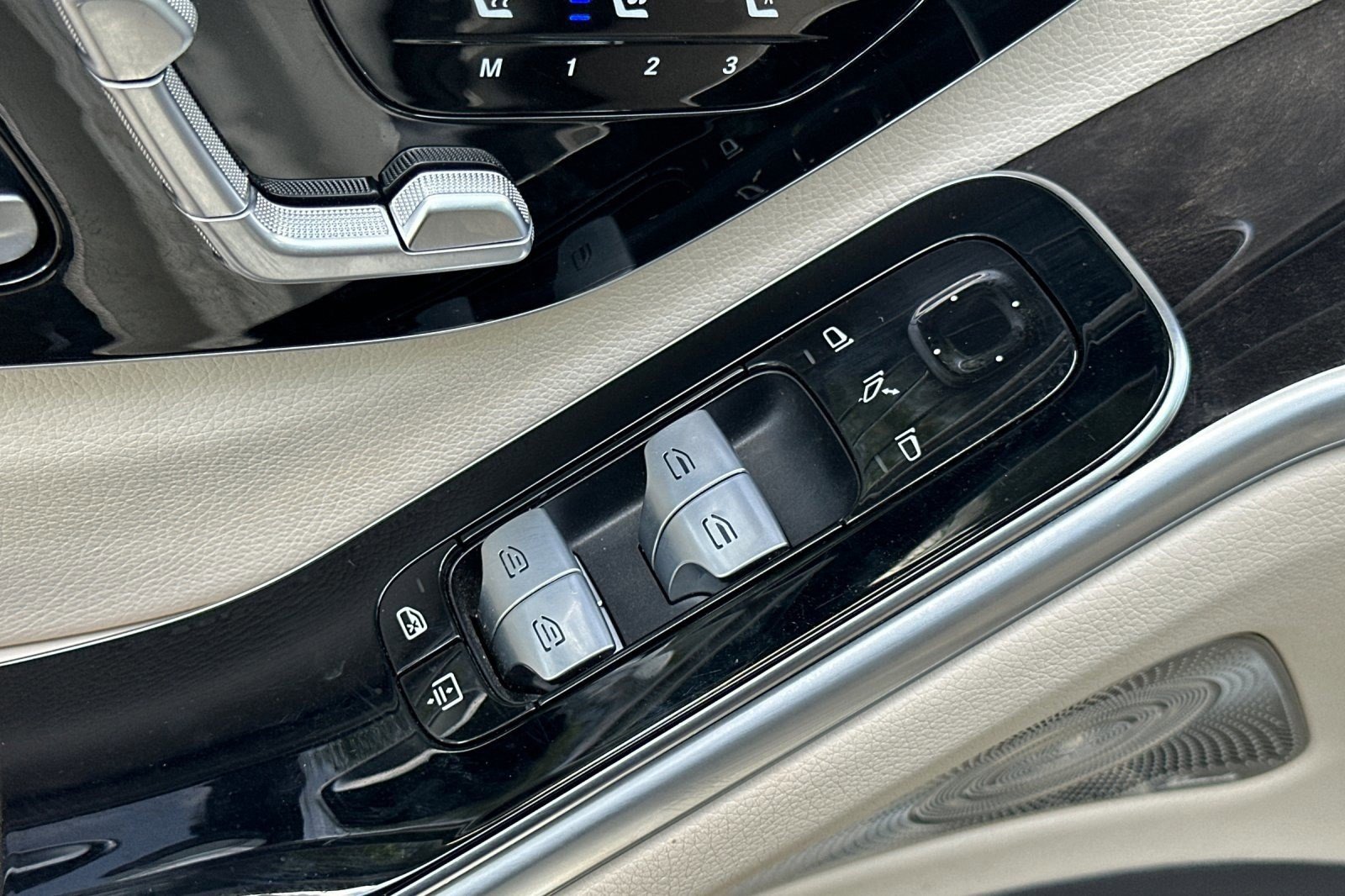 Used 2022 Mercedes-Benz S 500 4MATIC image 12