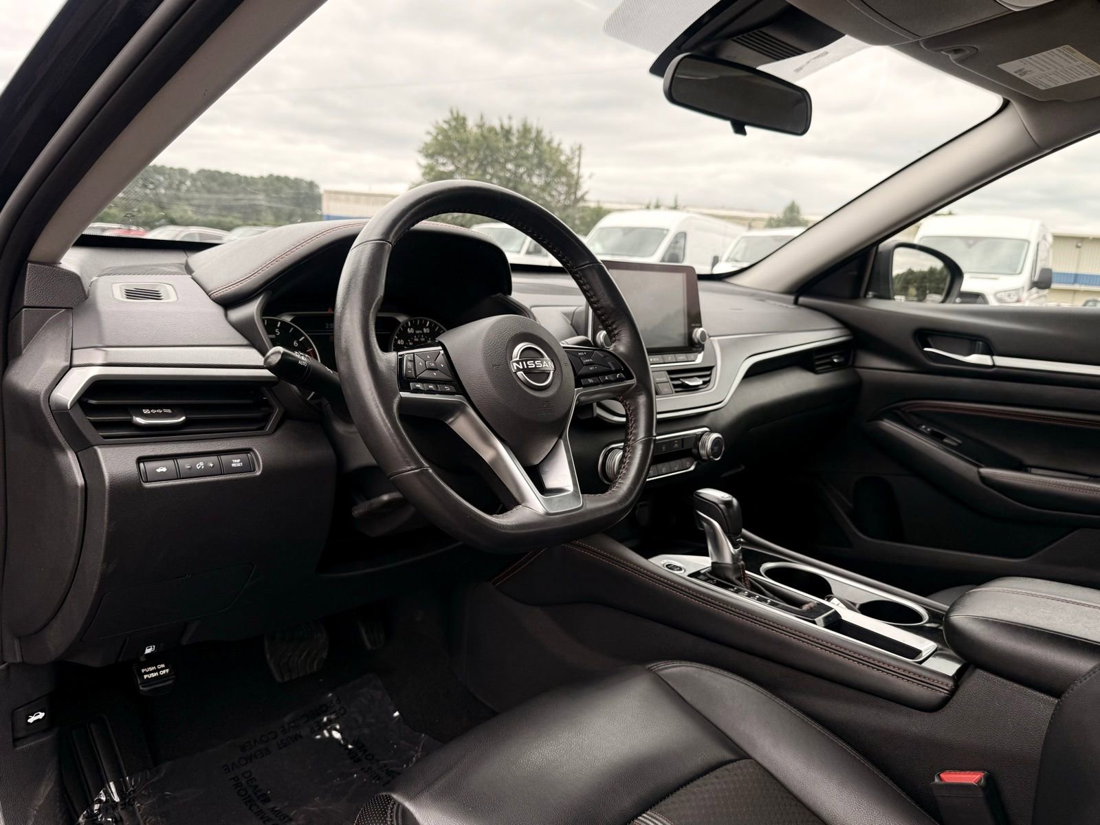 Used 2023 Nissan Altima 2.5 SR image 11