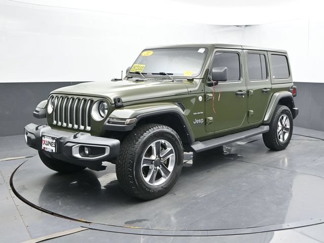 Used 2021 Jeep Wrangler Unlimited Sahara w/ Dual Top Group AWD/4WD image 7