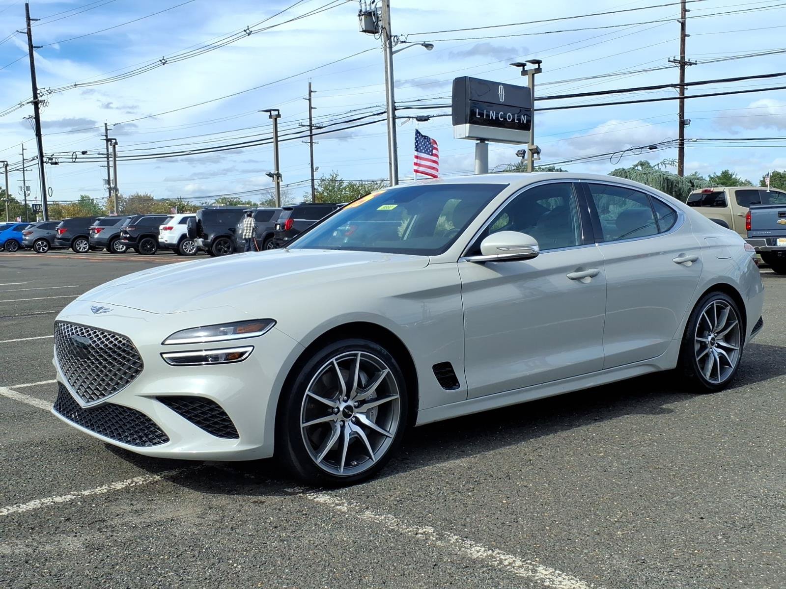Used 2025 Genesis G70 2.5T AWD/4WD image 3