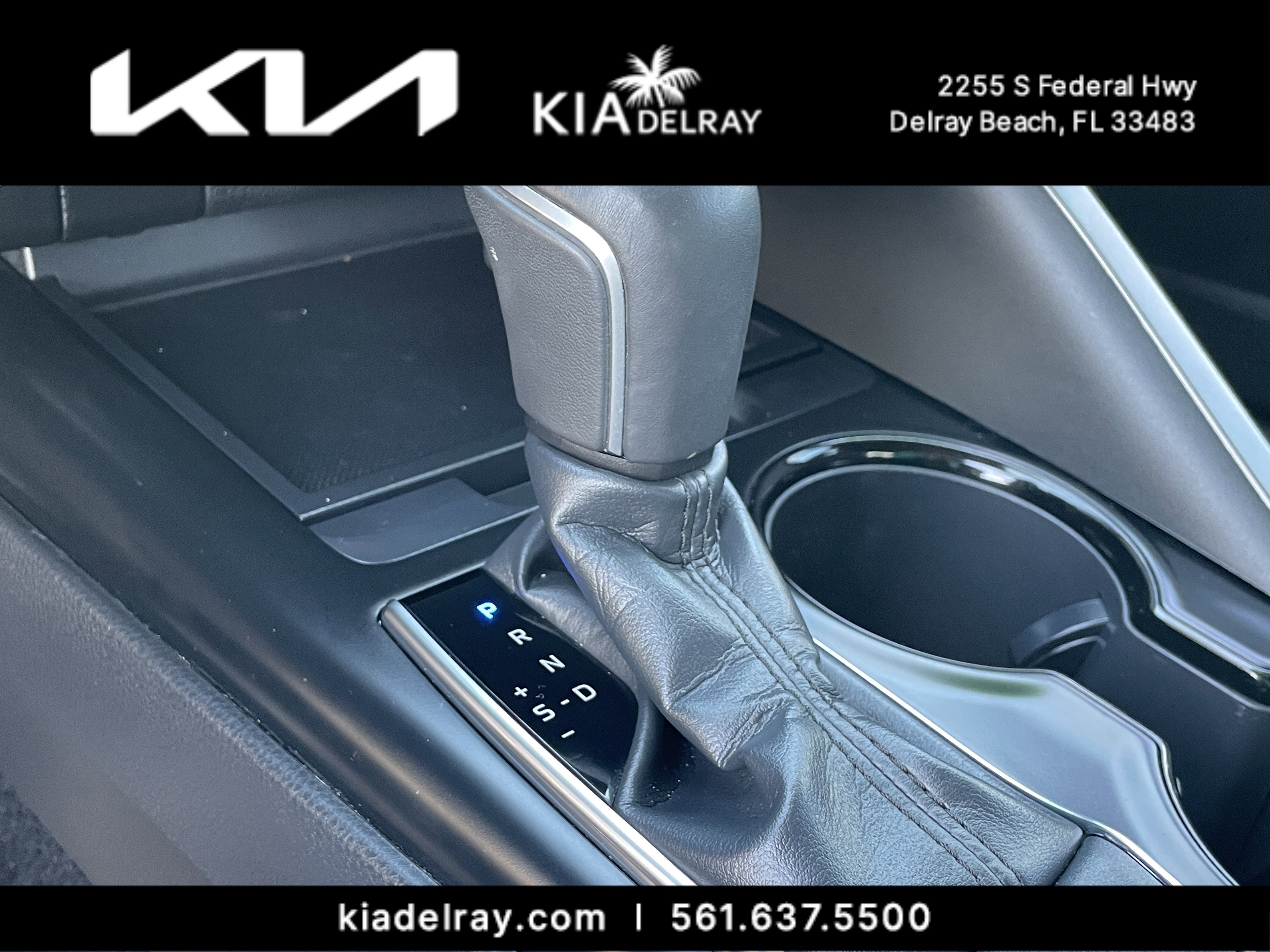 Used 2019 Toyota Camry SE image 22