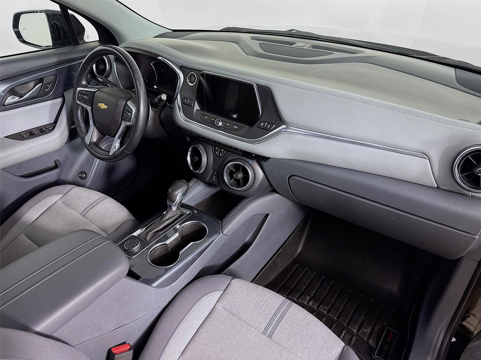 Used 2020 Chevrolet Blazer LT image 28