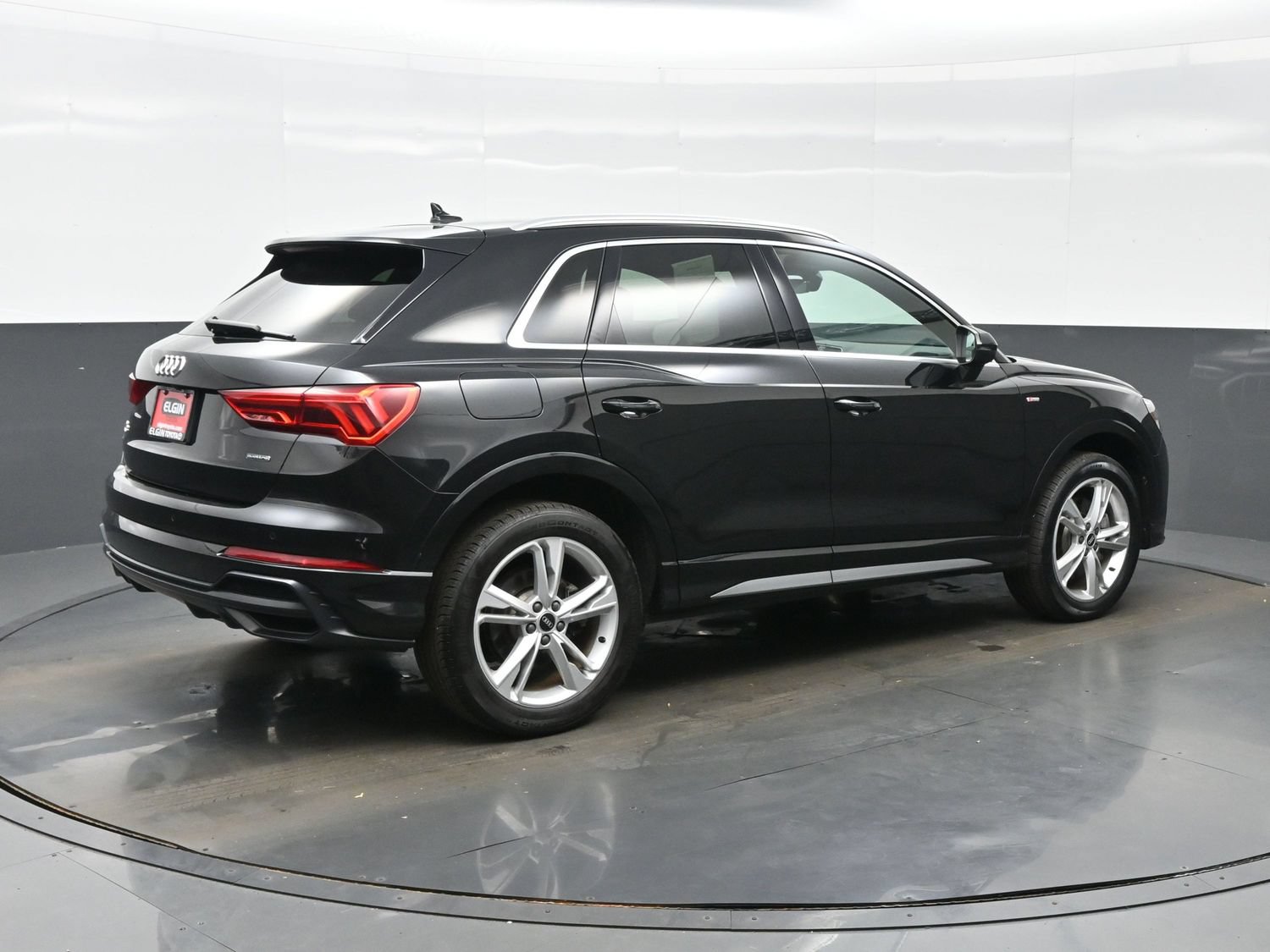 Used 2022 Audi Q3 2.0T Premium Plus w/ Premium Plus Package AWD/4WD image 6