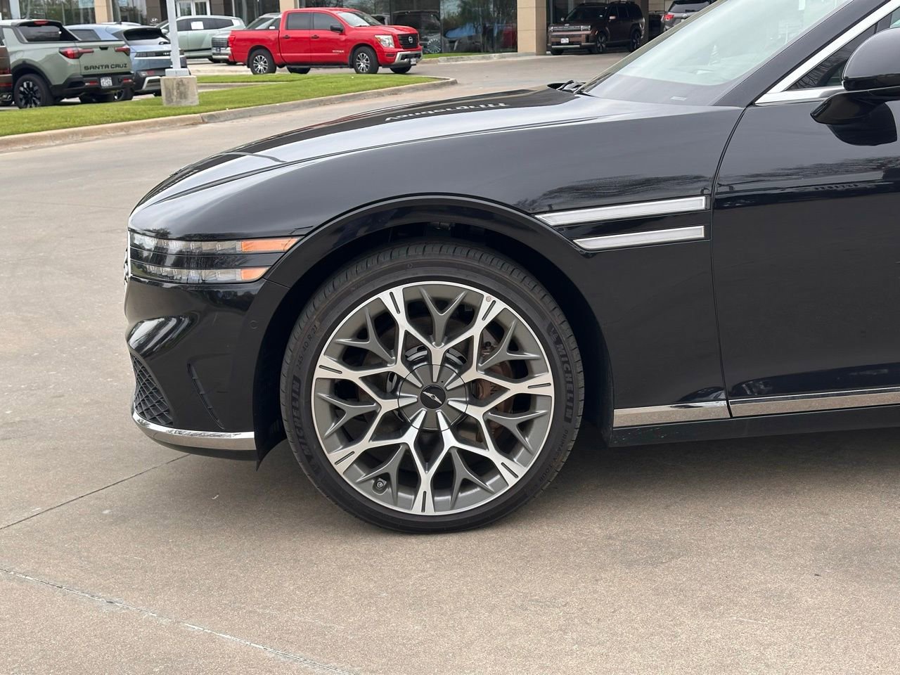 Used 2025 Genesis G90 3.5T image 8