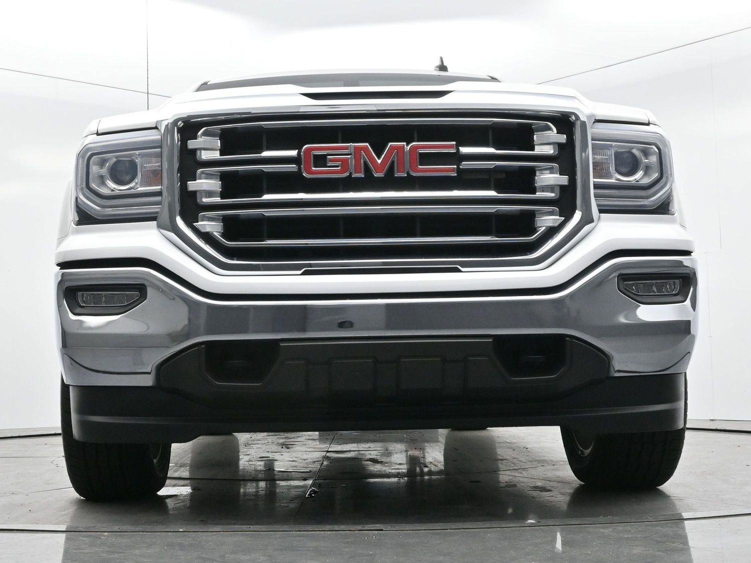 Used 2018 GMC Sierra 1500 SLT w/ SLT Premium Package image 43