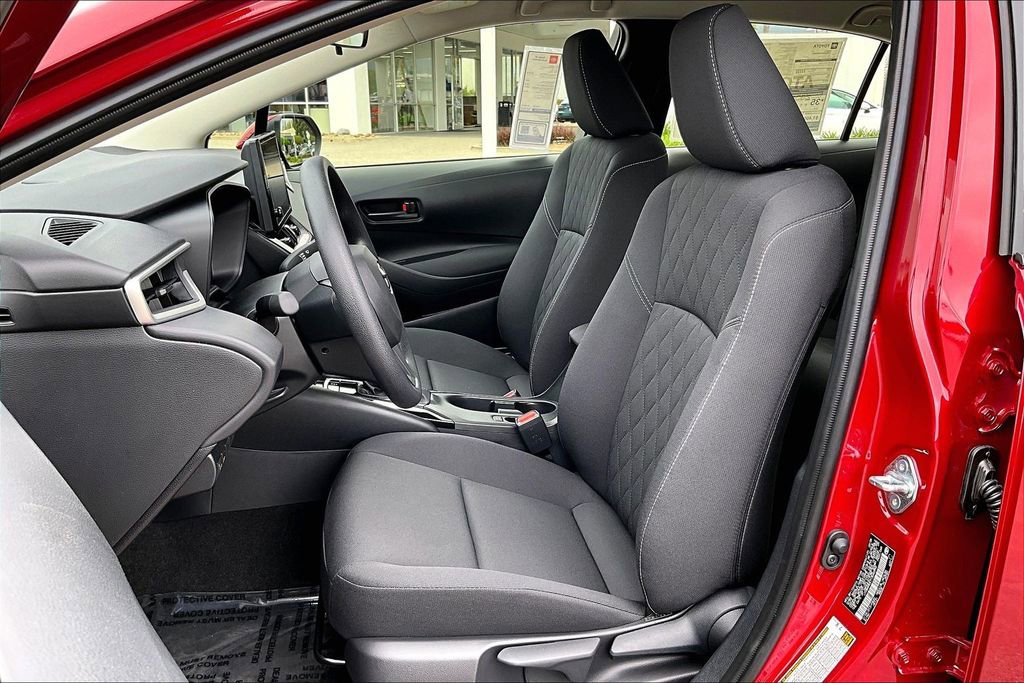 Used 2026 Toyota Corolla LE FWD image 9