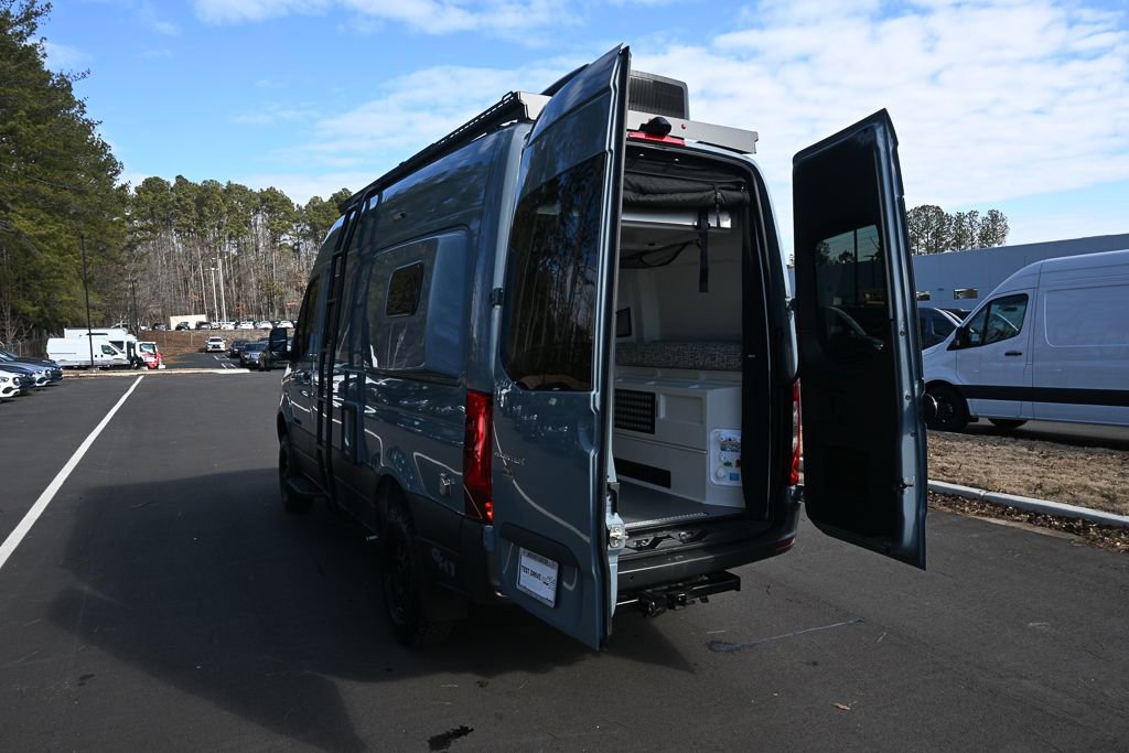 Used 2023 Mercedes-Benz Sprinter 2500 image 32