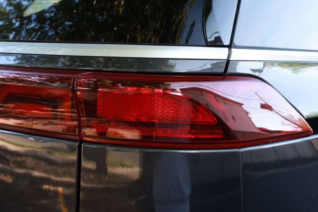 Used 2024 Kia Carnival LX FWD image 33