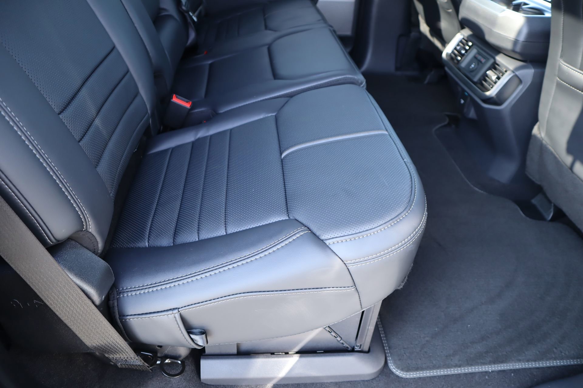 New 2026 Ford F150 Platinum w/ Equipment Group 700A Standard AWD/4WD image 16