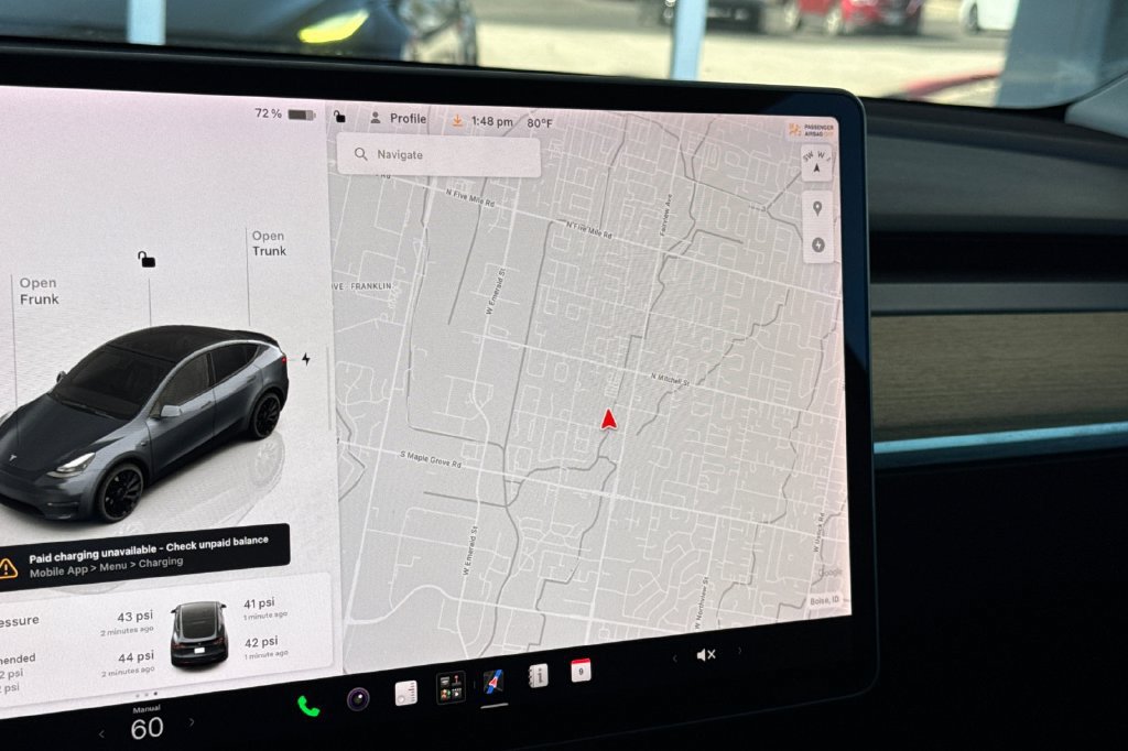 Used 2022 Tesla Model Y Performance AWD/4WD image 22