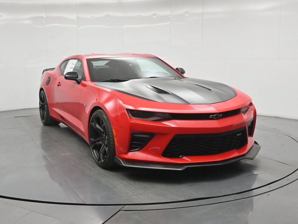 Used 2018 Chevrolet Camaro SS RWD image 20