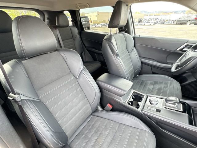 Used 2024 Mitsubishi Outlander SE Black Edition image 26